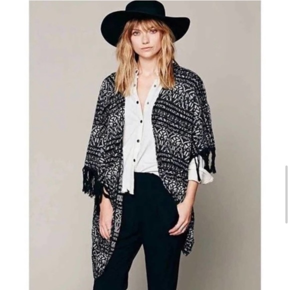 Free People Tops - Free people black gray tribal fringe kimono top womens M/L boho